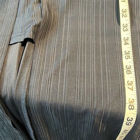 Lulu’s Black Swan, Flirty, Funky & Fabulous,Sexy Layered look, Classic,Timeless - Picture 12 of 15